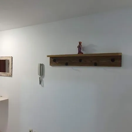 Piso Iria * Cee